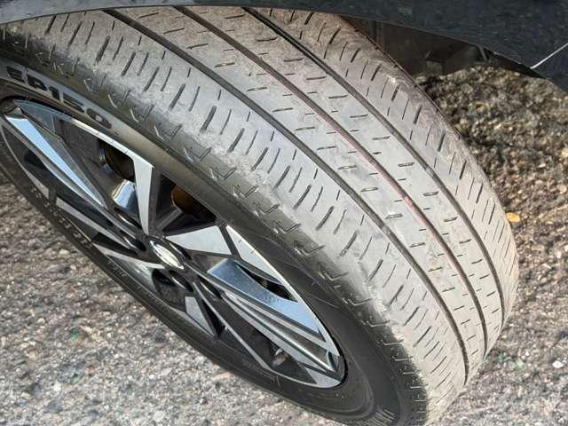 セレナ ハイウェイスターＶ　プロパイロット　純正大画面ナビ　被害軽減　プロパイロット・アラウンドビューモニター・ＥＴＣ２．０・両側ハンズフリーオートスライドドア・ＬＥＤヘッドライト・純正前後ドラレコ・インテリジェントルームミラー・エマージェンシーブレーキ・車線逸脱警報（19枚目）