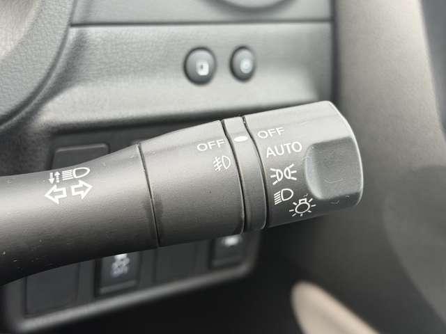 ノート １．２　ｅ－ＰＯＷＥＲ　Ｘ　純正ナビ　被害軽減　全周囲カメラ　３６０°カメラ　Ｒカメラ　運転席助手席エアバック　レーンキープ　ＡＵＴＯエアコン　１オーナー　盗難防止システム　ナビＴＶ　ＡＷ　サイドカメラ　運転席エアバッグ　キーレスエントリー　ＥＴＣ車載器　ＡＢＳ（13枚目）