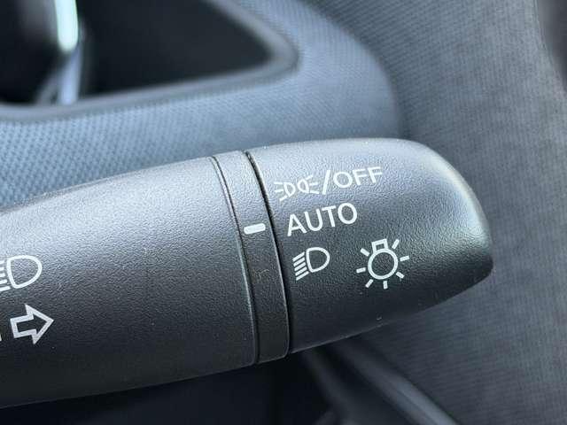 サクラ Ｘ　バッテリー１２セグ・純正大画面ナビ・バックカメラ・　フルセグＴＶ・ＬＥＤヘッドライト・ハイビームアシスト・純正ドラレコ・２００Ｖ普通充電ケーブル・エマージェンシーブレーキ・車線逸脱警報・踏み間違い防止・道路／速度標識表示・サイド／カーテンエアバッグ（13枚目）