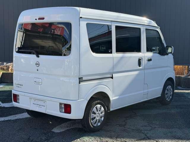 クリッパーバン 660 DX GLパッケージ ハイルーフ 当社試乗車試乗車 純正ナビ・フルセグTV・バックカメラ・パーキングソナー・純正ドラレコ・LEDヘッドライト・ハイビームアシスト・シートヒーター・USB電源・エマージェンシーブレーキ・車線逸脱警報・踏み間違い防止・(3枚目)
