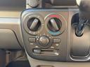 エアコンは使いやすいダイヤル式です。