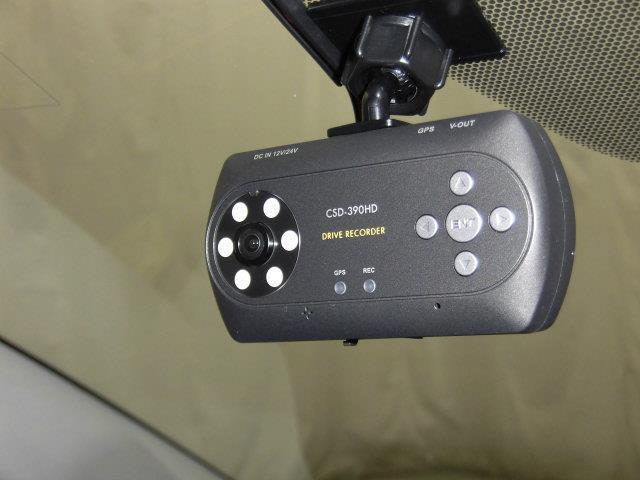 X フルセグ メモリーナビ DVD再生 ミュージックプレイヤー接続可 バックカメラ 衝突被害軽減システム ETC ドラレコ 電動スライドドア 乗車定員7人 3列シート 記録簿 アイドリングストップ(9枚目)