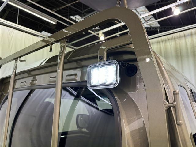 ハイゼットトラック ジャンボエクストラ　衝突被害軽減システム　メモリーナビ　フルセグ　ＥＴＣ　ＣＤ　ミュージックプレイヤー接続可　ＤＶＤ再生　ＬＥＤヘッドランプ　スマートキー　キーレス　アイドリングストップ（25枚目）