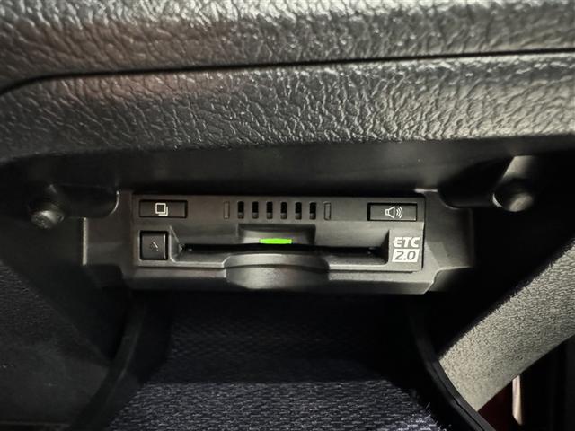 マークＸ ２５０Ｇ　衝突被害軽減システム　メモリーナビ　フルセグ　バックカメラ　ＥＴＣ　ドラレコ　ＣＤ　ミュージックプレイヤー接続可　ＤＶＤ再生　電動シート　オートクルーズコントロール　ＬＥＤヘッドランプ　スマートキー（14枚目）