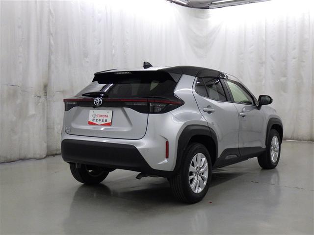 ヤリスクロス Ｇ　衝突被害軽減システム　バックカメラ　ＥＴＣ　ドラレコ　ＣＤ　ミュージックプレイヤー接続可　ＤＶＤ再生　オートクルーズコントロール　ＬＥＤヘッドランプ　スマートキー　キーレス（6枚目）