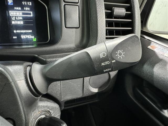 ハイエースバン DX 衝突被害軽減システム メモリーナビ ワンセグ ETC CD ミュージックプレイヤー接続可 乗車定員6人 キーレス ディーゼル(19枚目)