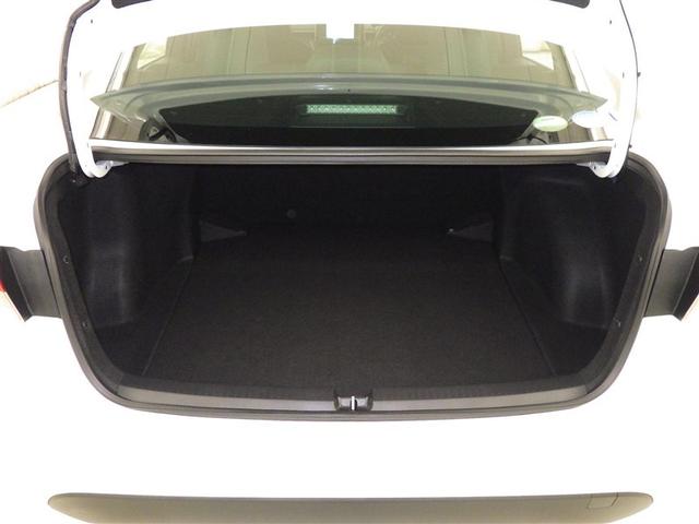 カローラ ハイブリッド S 衝突被害軽減システム メモリーナビ バックカメラ ETC CD ミュージックプレイヤー接続可 DVD再生 オートクルーズコントロール LEDヘッドランプ スマートキー キーレス ハイブリッド(26枚目)