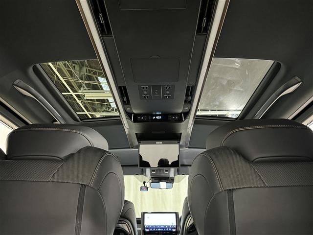 アルファード Ｚ　衝突被害軽減システム　フルセグ　バックカメラ　ＥＴＣ　ドラレコ　ミュージックプレイヤー接続可　後席モニター　サンルーフ　革シート　電動シート　オートクルーズコントロール　ＬＥＤヘッドランプ　３列シート（9枚目）