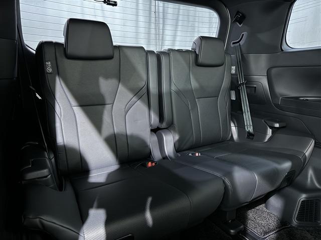 アルファード Ｚ　衝突被害軽減システム　フルセグ　バックカメラ　ＥＴＣ　ドラレコ　ミュージックプレイヤー接続可　後席モニター　サンルーフ　革シート　電動シート　オートクルーズコントロール　ＬＥＤヘッドランプ　３列シート（35枚目）