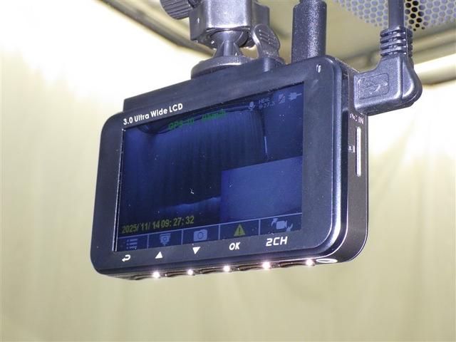 エスクァイア Ｇｉ　衝突被害軽減システム　メモリーナビ　フルセグ　バックカメラ　ＥＴＣ　ドラレコ　ＣＤ　ミュージックプレイヤー接続可　ＤＶＤ再生　オートクルーズコントロール　ＬＥＤヘッドランプ　両側電動スライド　キーレス（25枚目）