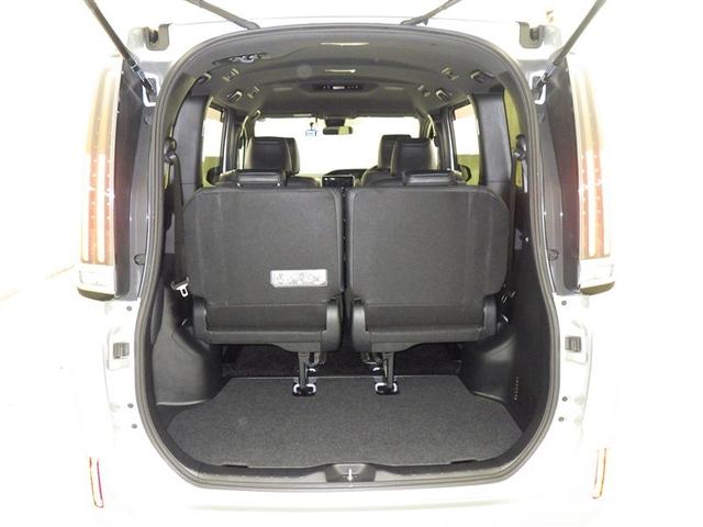 エスクァイア Ｇｉ　衝突被害軽減システム　メモリーナビ　フルセグ　バックカメラ　ＥＴＣ　ドラレコ　ＣＤ　ミュージックプレイヤー接続可　ＤＶＤ再生　オートクルーズコントロール　ＬＥＤヘッドランプ　両側電動スライド　キーレス（31枚目）