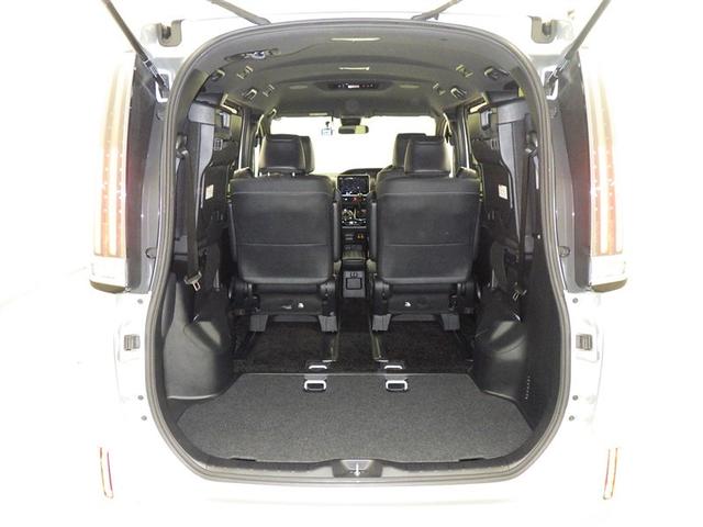 エスクァイア Ｇｉ　衝突被害軽減システム　メモリーナビ　フルセグ　バックカメラ　ＥＴＣ　ドラレコ　ＣＤ　ミュージックプレイヤー接続可　ＤＶＤ再生　オートクルーズコントロール　ＬＥＤヘッドランプ　両側電動スライド　キーレス（32枚目）