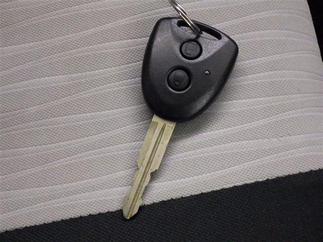 ピクシスエポック Ｌ　ＳＡＩＩＩ　衝突被害軽減システム　メモリーナビ　ワンセグ　バックカメラ　ＥＴＣ　ＣＤ　ミュージックプレイヤー接続可　キーレス　アイドリングストップ（19枚目）