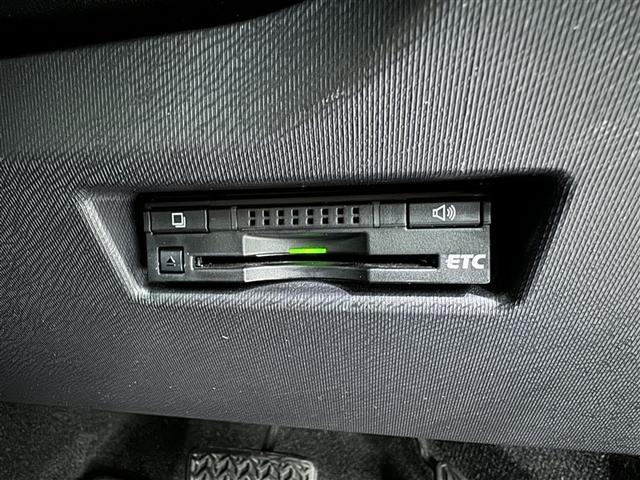 アクア Ｇ　メモリーナビ　ワンセグ　バックカメラ　ＥＴＣ　ＣＤ　ミュージックプレイヤー接続可　オートクルーズコントロール　キーレス　ハイブリッド（13枚目）