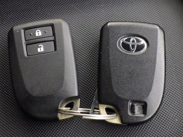 ハイエースバン スーパーＧＬ　ダークプライムＩＩ　衝突被害軽減システム　メモリーナビ　フルセグ　バックカメラ　ＥＴＣ　ドラレコ　ＣＤ　ミュージックプレイヤー接続可　ＬＥＤヘッドランプ　スマートキー　キーレス　４ＷＤ　ディーゼル（23枚目）