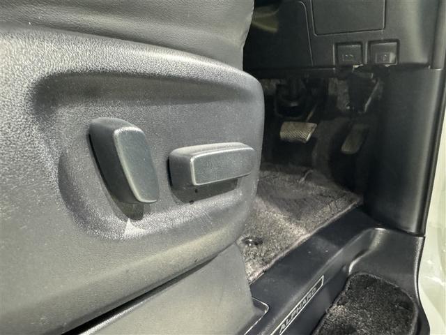 アルファード ２．５Ｓ　Ｃパッケージ　衝突被害軽減システム　メモリーナビ　フルセグ　バックカメラ　ＥＴＣ　ドラレコ　ＣＤ　ミュージックプレイヤー接続可　ＤＶＤ再生　後席モニター　サンルーフ　電動シート　オートクルーズコントロール　キーレス（28枚目）