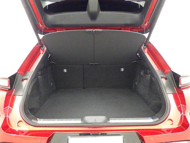 クラウンスポーツ Ｚ　衝突被害軽減システム　フルセグ　バックカメラ　ＥＴＣ　ドラレコ　ミュージックプレイヤー接続可　サンルーフ　革シート　電動シート　オートクルーズコントロール　ＬＥＤヘッドランプ　スマートキー　キーレス（30枚目）