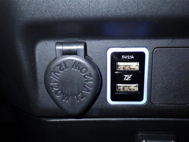 ルーミー カスタムＧ　衝突被害軽減システム　メモリーナビ　フルセグ　バックカメラ　ＥＴＣ　ドラレコ　ＣＤ　ミュージックプレイヤー接続可　ＤＶＤ再生　オートクルーズコントロール　ＬＥＤヘッドランプ　両側電動スライド　キーレス（15枚目）