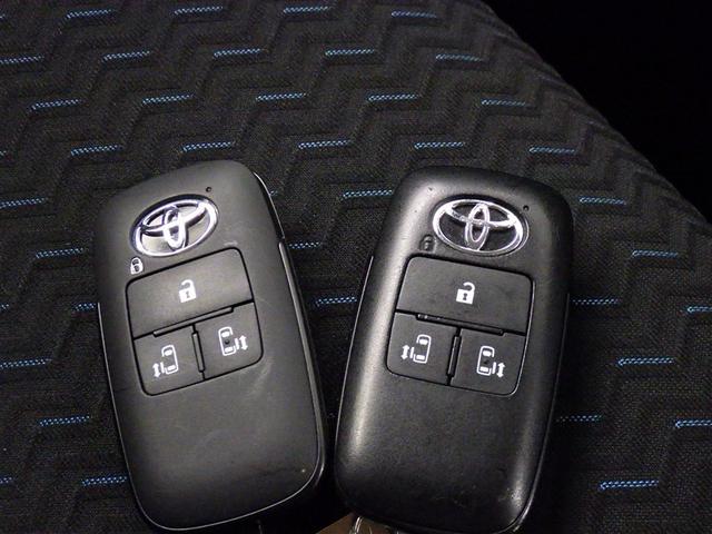 ルーミー カスタムＧ　衝突被害軽減システム　メモリーナビ　フルセグ　バックカメラ　ＥＴＣ　ドラレコ　ＣＤ　ミュージックプレイヤー接続可　ＤＶＤ再生　オートクルーズコントロール　ＬＥＤヘッドランプ　両側電動スライド　キーレス（25枚目）