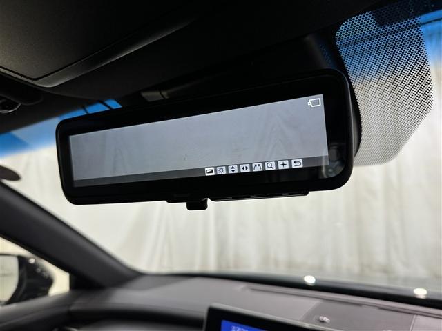 クラウンハイブリッド ＲＳアドバンス　衝突被害軽減システム　メモリーナビ　フルセグ　バックカメラ　ＥＴＣ　ドラレコ　ＣＤ　ミュージックプレイヤー接続可　ＤＶＤ再生　革シート　電動シート　オートクルーズコントロール　ＬＥＤヘッドランプ（10枚目）