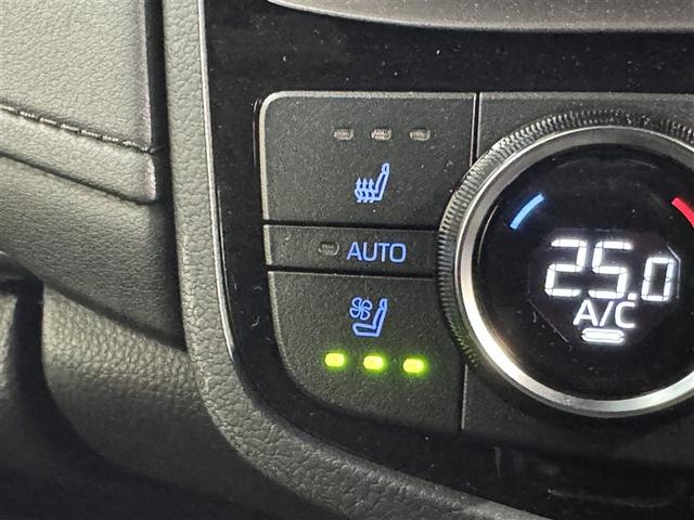 クラウンハイブリッド ＲＳアドバンス　衝突被害軽減システム　メモリーナビ　フルセグ　バックカメラ　ＥＴＣ　ドラレコ　ＣＤ　ミュージックプレイヤー接続可　ＤＶＤ再生　革シート　電動シート　オートクルーズコントロール　ＬＥＤヘッドランプ（20枚目）