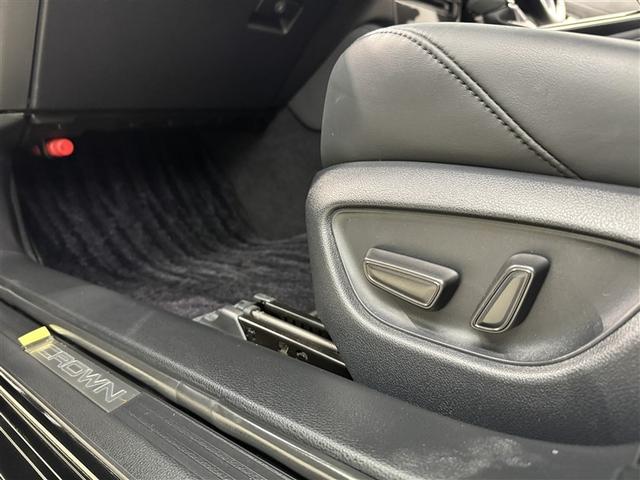 クラウンハイブリッド ＲＳアドバンス　衝突被害軽減システム　メモリーナビ　フルセグ　バックカメラ　ＥＴＣ　ドラレコ　ＣＤ　ミュージックプレイヤー接続可　ＤＶＤ再生　革シート　電動シート　オートクルーズコントロール　ＬＥＤヘッドランプ（33枚目）