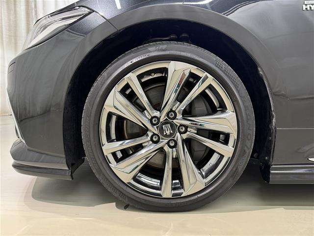 クラウンハイブリッド ＲＳアドバンス　衝突被害軽減システム　メモリーナビ　フルセグ　バックカメラ　ＥＴＣ　ドラレコ　ＣＤ　ミュージックプレイヤー接続可　ＤＶＤ再生　革シート　電動シート　オートクルーズコントロール　ＬＥＤヘッドランプ（37枚目）