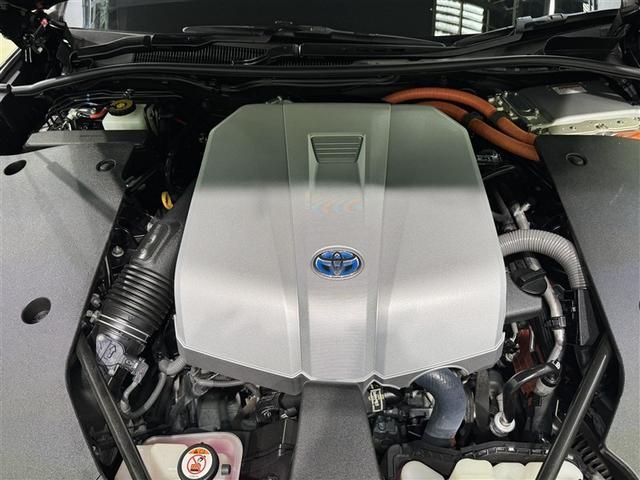 クラウンハイブリッド ＲＳアドバンス　衝突被害軽減システム　メモリーナビ　フルセグ　バックカメラ　ＥＴＣ　ドラレコ　ＣＤ　ミュージックプレイヤー接続可　ＤＶＤ再生　革シート　電動シート　オートクルーズコントロール　ＬＥＤヘッドランプ（38枚目）