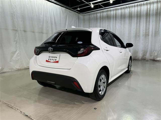 ヤリス Ｘ　Ｂパッケージ　メモリーナビ　バックカメラ　ミュージックプレイヤー接続可　キーレス（7枚目）