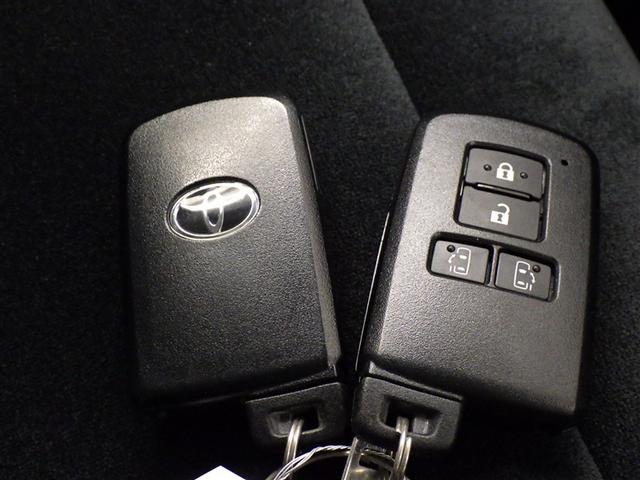 �X�}�[�g�L�[���|�P�b�g��o�b�O�Ɍg�т��Ă���΁A�L�[�����o�����ƂȂ��h�A�n���h������������A�h�A�n���h���̃Z���T�[�ɐG��邾���Ŏ{���ł��܂��B