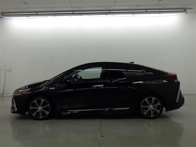 �t�����g���烊���܂ň�̊�����X�^�C���b�V���ȃT�C�h�t�H�����ł��B