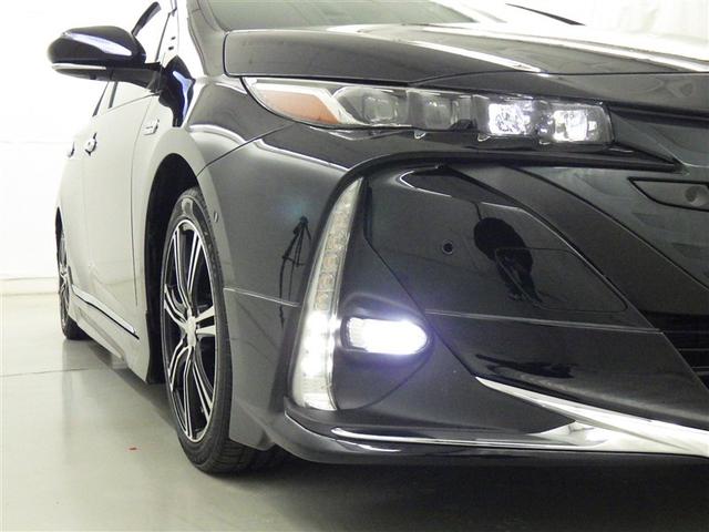 ���邢���C�g���铹�𖾂邭�Ƃ炵�Ă���܂��B�@�^�]�����ŁA���H�󋵂������ɑ����F���ł��邩�d�v�ȃ|�C���g�ł��B�@���F�����Â��������邭�Ƃ炵�Ă���܂���B