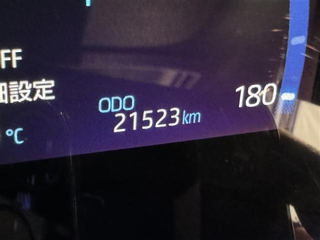 ヤリスクロス ハイブリッドＺ　衝突被害軽減システム　メモリーナビ　フルセグ　バックカメラ　ＥＴＣ　ドラレコ　ミュージックプレイヤー接続可　オートクルーズコントロール　ＬＥＤヘッドランプ　スマートキー　キーレス　ハイブリッド（26枚目）