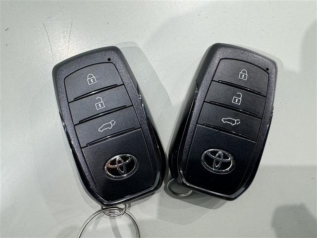 ヤリスクロス ハイブリッドＺ　衝突被害軽減システム　メモリーナビ　フルセグ　バックカメラ　ＥＴＣ　ドラレコ　ミュージックプレイヤー接続可　オートクルーズコントロール　ＬＥＤヘッドランプ　スマートキー　キーレス　ハイブリッド（28枚目）