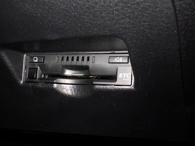 Ｃ－ＨＲ Ｇ　モード　ネロ　衝突被害軽減システム　メモリーナビ　フルセグ　バックカメラ　ＥＴＣ　ドラレコ　ＣＤ　ミュージックプレイヤー接続可　ＤＶＤ再生　オートクルーズコントロール　ＬＥＤヘッドランプ　スマートキー　キーレス（17枚目）