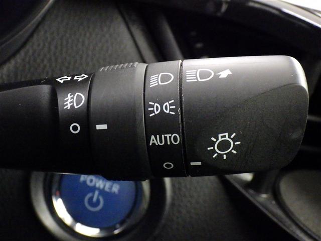 Ｃ－ＨＲ Ｇ　モード　ネロ　衝突被害軽減システム　メモリーナビ　フルセグ　バックカメラ　ＥＴＣ　ドラレコ　ＣＤ　ミュージックプレイヤー接続可　ＤＶＤ再生　オートクルーズコントロール　ＬＥＤヘッドランプ　スマートキー　キーレス（18枚目）