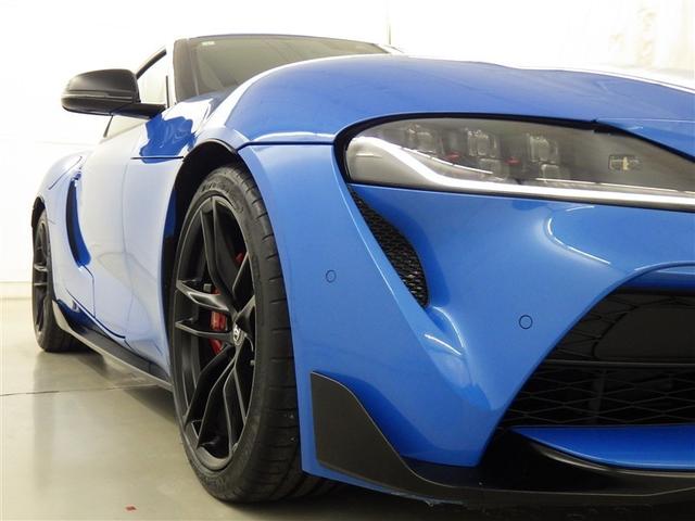 ���邢���C�g���铹�𖾂邭�Ƃ炵�Ă���܂��B�@�^�]�����ŁA���H�󋵂������ɑ����F���ł��邩�d�v�ȃ|�C���g�ł��B�@���F�����Â��������邭�Ƃ炵�Ă���܂���B