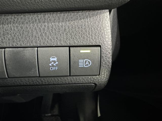 カムリ ＷＳ　衝突被害軽減システム　メモリーナビ　バックカメラ　ＥＴＣ　ドラレコ　ミュージックプレイヤー接続可　電動シート　オートクルーズコントロール　スマートキー　キーレス　ハイブリッド（19枚目）