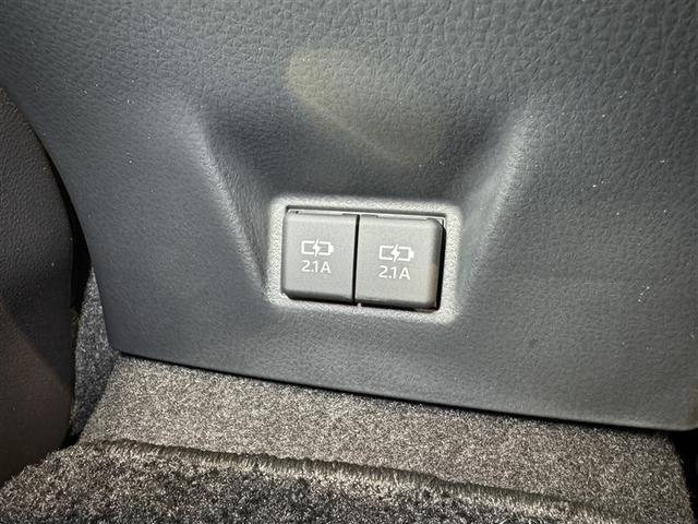 カムリ ＷＳ　衝突被害軽減システム　メモリーナビ　バックカメラ　ＥＴＣ　ドラレコ　ミュージックプレイヤー接続可　電動シート　オートクルーズコントロール　スマートキー　キーレス　ハイブリッド（28枚目）