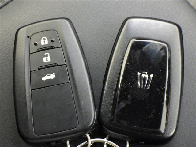 �X�}�[�g�L�[���|�P�b�g��o�b�O�Ɍg�т��Ă���΁A�L�[�����o�����ƂȂ��h�A�n���h������������A�h�A�n���h���̃Z���T�[�ɐG��邾���Ŏ{���ł��܂��B