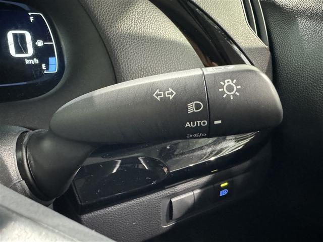 �g���l���ȂǁA���̖͂��邳�̕ω��Ń����v�ނ������I���E�I�t����R�����C�g�ł��i�����Y��h�~�@�\�t�j