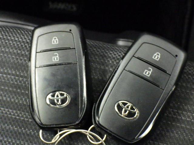 ヤリス ハイブリッドＺ　衝突被害軽減システム　メモリーナビ　フルセグ　バックカメラ　ドラレコ　ミュージックプレイヤー接続可　オートクルーズコントロール　ＬＥＤヘッドランプ　スマートキー　キーレス　ハイブリッド（26枚目）