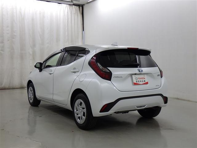 アクア X 衝突被害軽減システム メモリーナビ バックカメラ ETC ミュージックプレイヤー接続可 オートクルーズコントロール LEDヘッドランプ スマートキー キーレス 4WD ハイブリッド(5枚目)