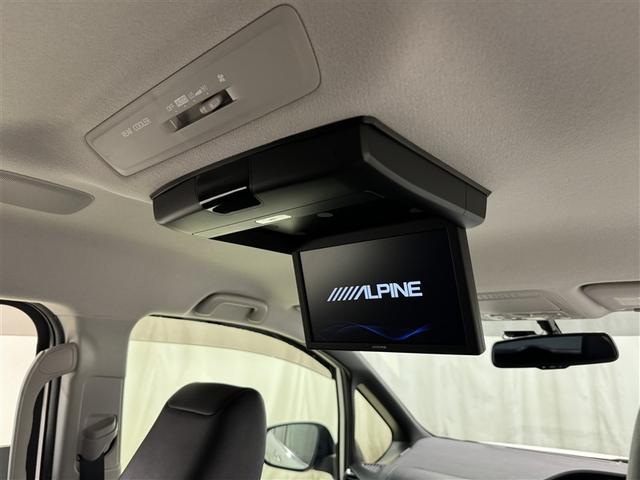 エスクァイア Ｇｉ　メモリーナビ　フルセグ　バックカメラ　ＥＴＣ　ドラレコ　ＣＤ　ＤＶＤ再生　後席モニター　オートクルーズコントロール　ＬＥＤヘッドランプ　両側電動スライド　乗車定員７人　３列シート　スマートキー（9枚目）