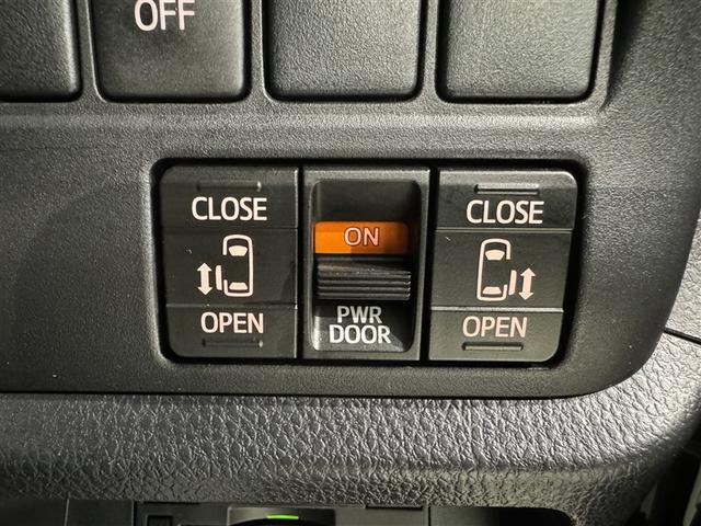 エスクァイア Ｇｉ　メモリーナビ　フルセグ　バックカメラ　ＥＴＣ　ドラレコ　ＣＤ　ＤＶＤ再生　後席モニター　オートクルーズコントロール　ＬＥＤヘッドランプ　両側電動スライド　乗車定員７人　３列シート　スマートキー（15枚目）