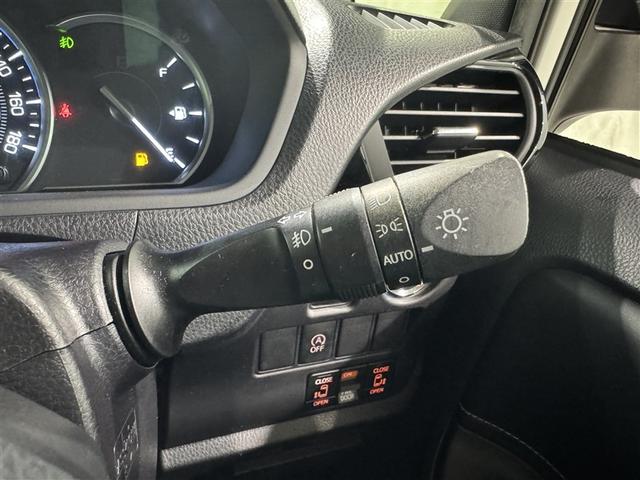 エスクァイア Ｇｉ　メモリーナビ　フルセグ　バックカメラ　ＥＴＣ　ドラレコ　ＣＤ　ＤＶＤ再生　後席モニター　オートクルーズコントロール　ＬＥＤヘッドランプ　両側電動スライド　乗車定員７人　３列シート　スマートキー（23枚目）