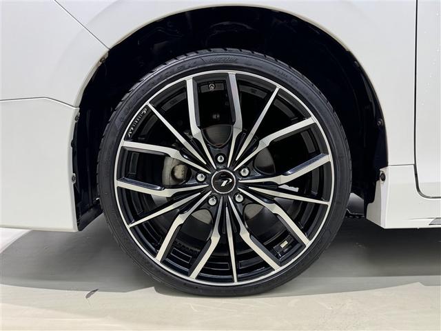 エスクァイア Ｇｉ　メモリーナビ　フルセグ　バックカメラ　ＥＴＣ　ドラレコ　ＣＤ　ＤＶＤ再生　後席モニター　オートクルーズコントロール　ＬＥＤヘッドランプ　両側電動スライド　乗車定員７人　３列シート　スマートキー（29枚目）