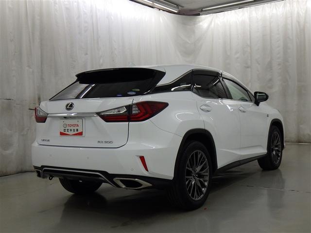 ＲＸ ＲＸ３００　Ｆスポーツ　衝突被害軽減システム　メモリーナビ　フルセグ　バックカメラ　ＥＴＣ　ドラレコ　ＣＤ　ミュージックプレイヤー接続可　ＤＶＤ再生　サンルーフ　革シート　電動シート　オートクルーズコントロール　スマートキー（7枚目）