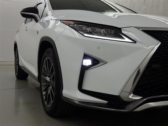 ＲＸ ＲＸ３００　Ｆスポーツ　衝突被害軽減システム　メモリーナビ　フルセグ　バックカメラ　ＥＴＣ　ドラレコ　ＣＤ　ミュージックプレイヤー接続可　ＤＶＤ再生　サンルーフ　革シート　電動シート　オートクルーズコントロール　スマートキー（8枚目）