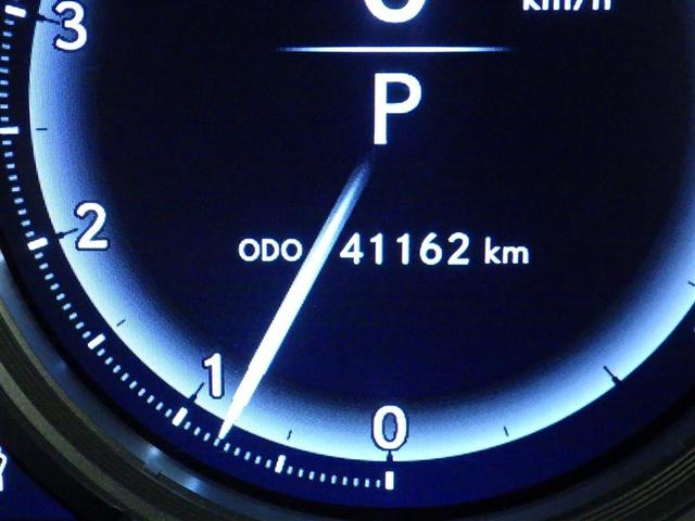 ＲＸ ＲＸ３００　Ｆスポーツ　衝突被害軽減システム　メモリーナビ　フルセグ　バックカメラ　ＥＴＣ　ドラレコ　ＣＤ　ミュージックプレイヤー接続可　ＤＶＤ再生　サンルーフ　革シート　電動シート　オートクルーズコントロール　スマートキー（25枚目）